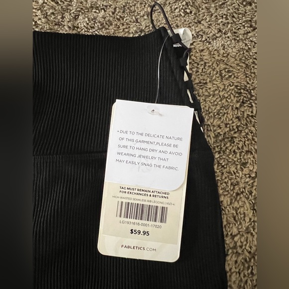 Fabletics Legging - High-Waisted Seamless Rib Legging - Picture 4 of 9